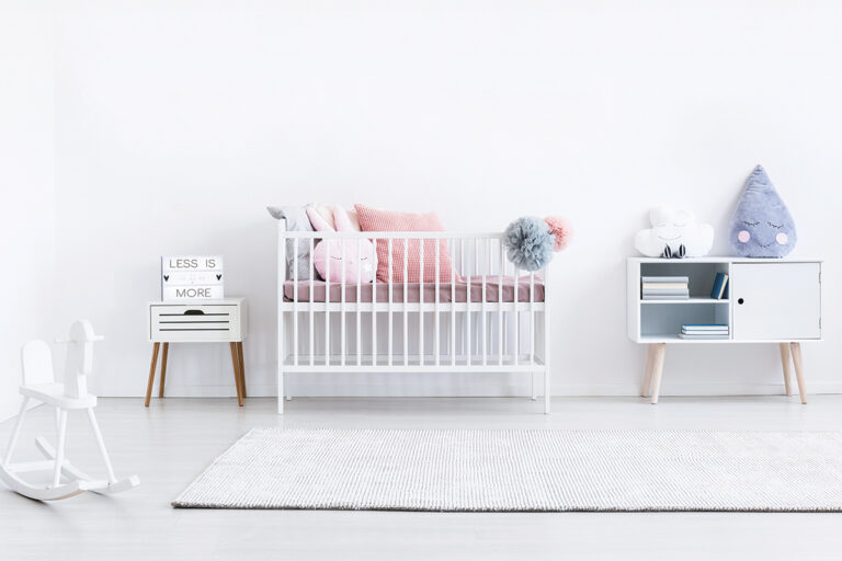 simplistic bedroom layout