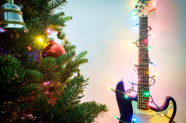 wizzard investing rockin around the christmas tree thumbnail