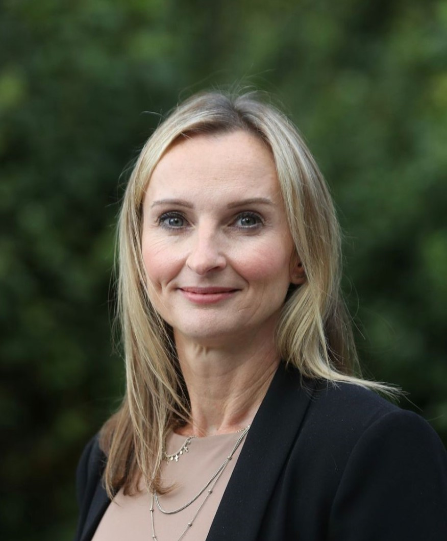 Laura Stewart